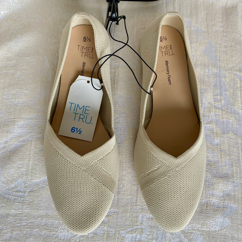 Time and Tru Knit Flats